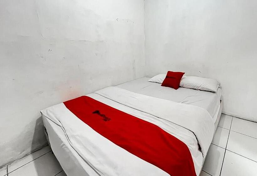 Номер Стандарт, Reddoorz At Penginapan Bunda