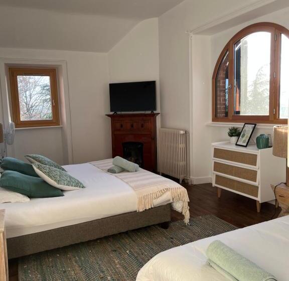 Трехместный Номер Стандарт Вид на Сад, O Cottage Suite Familiale