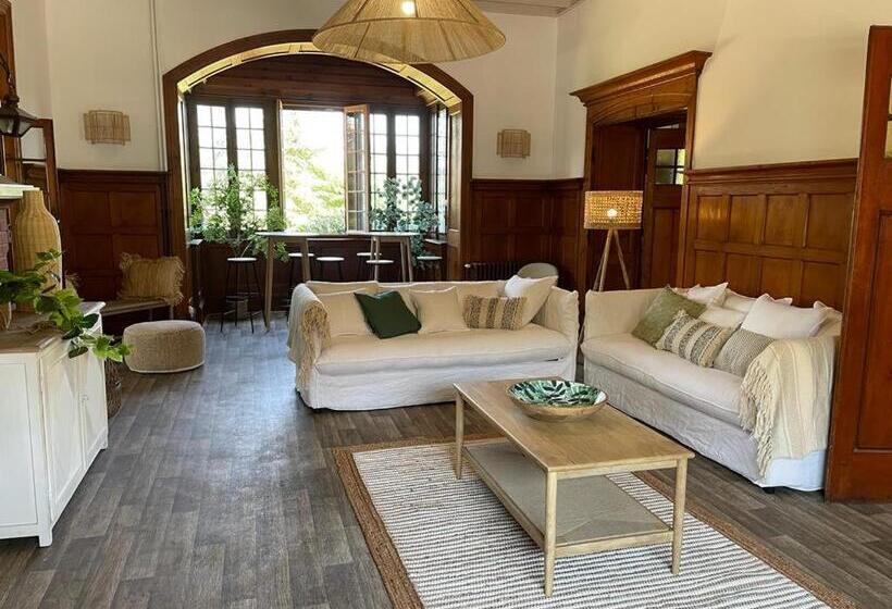 Четырехместный Номер Стандарт Вид на Сад, O Cottage Suite Familiale