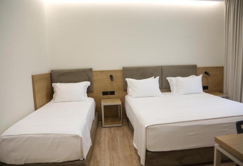 Номер Стандарт Трехместный, B&b Champagne, Vlore Bay
