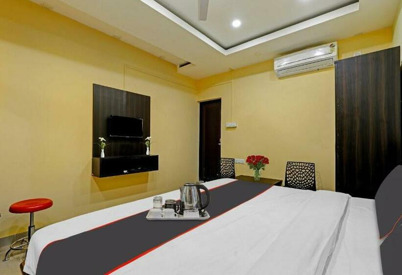 Номер Deluxe, Capital O H K Residency