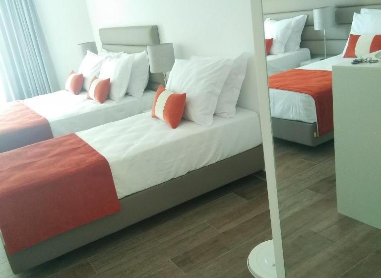 اتاق خانوادگی, Algarpapa Rooms