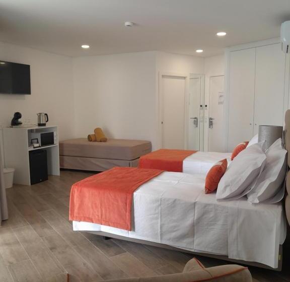 اتاق استاندارد سه نفره, Algarpapa Rooms