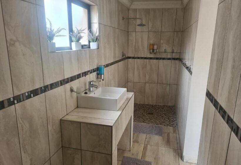 디럭스 스위트, Royal Villa Guesthouse