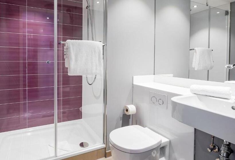 Семейный Номер, Premier Inn Nürnberg City Opernhaus