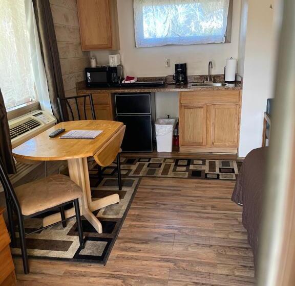 Номер Стандарт, Woodland Motor Lodge
