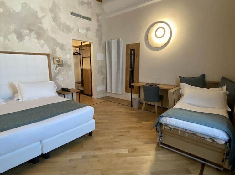 اتاق لوکس سه تخته, Cà Uberti Home Boutique