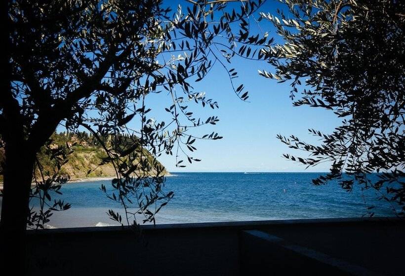 标准间带湖景, Barbara Piran Beach