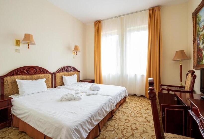 Номер Стандарт, Bellevue Esztergom