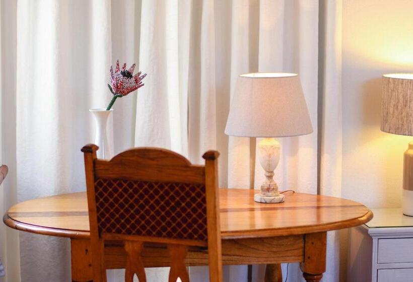 Номер Стандарт, A Tuscan Villa Guest House