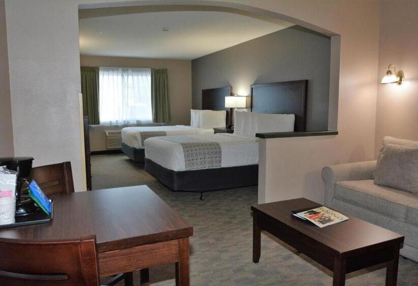 Номер Deluxe, Fairbridge Inn & Suites Dupont