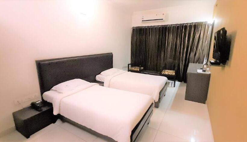 Номер Deluxe, Mangalore International
