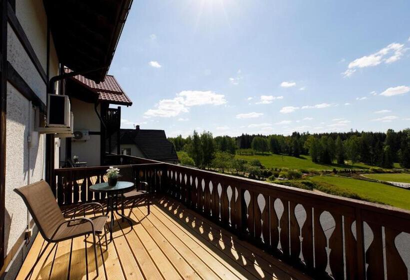 سوییت, Spa Hotel Ezeri