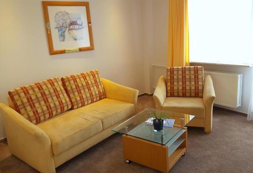Люкс, Frühstückshotel Seemannsbraut Amrum Adults Only Ab 18 Jahre Keine Haustiere