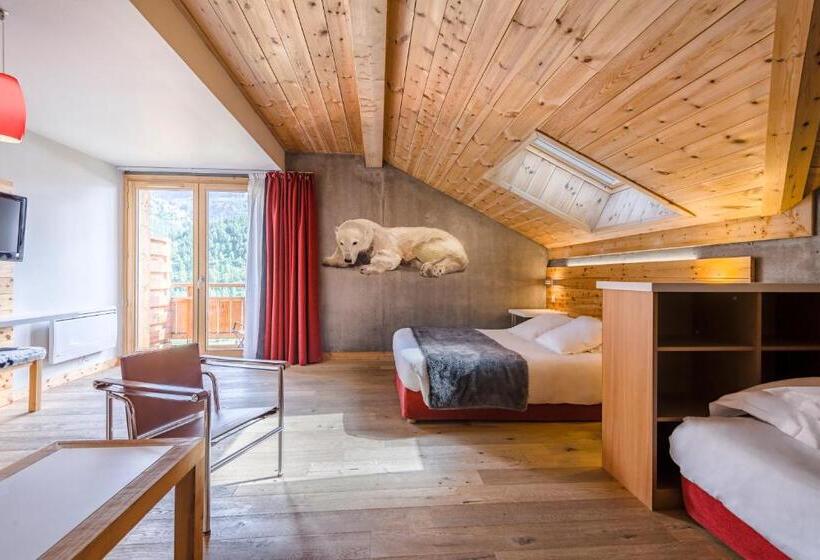 Трехместный Номер Стандарт с Балконом, Anova Hotel & Spa