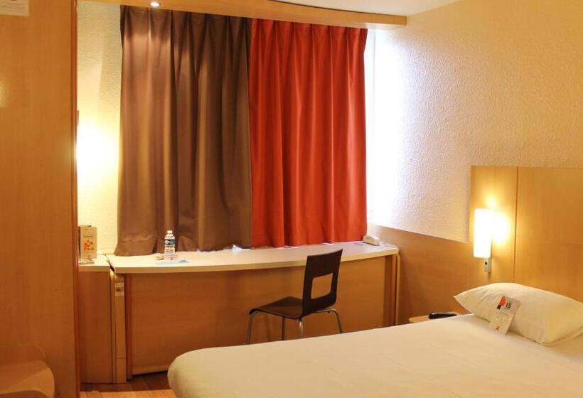 Номер Стандарт, Ibis Dijon Sud