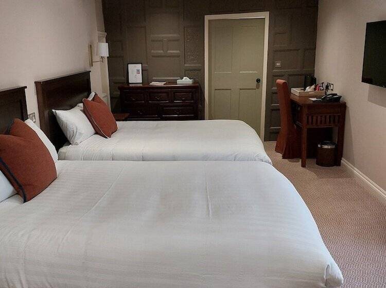 Семейный Номер, Owston Hall