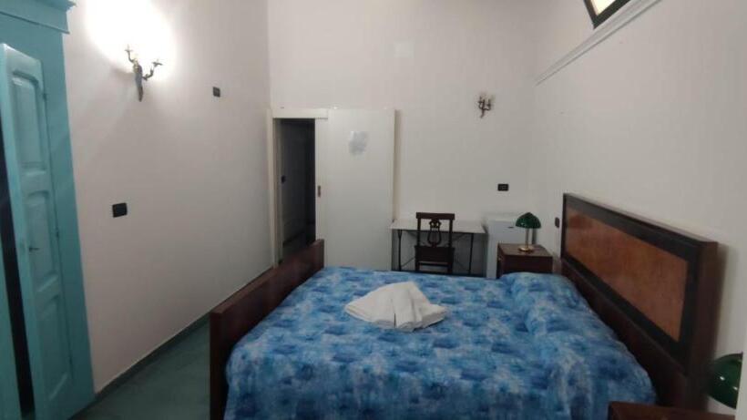 Quarto Estandar, Palazzo Ricordi
