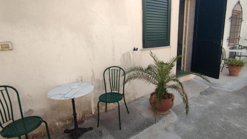 اتاق لوکس, Palazzo Ricordi
