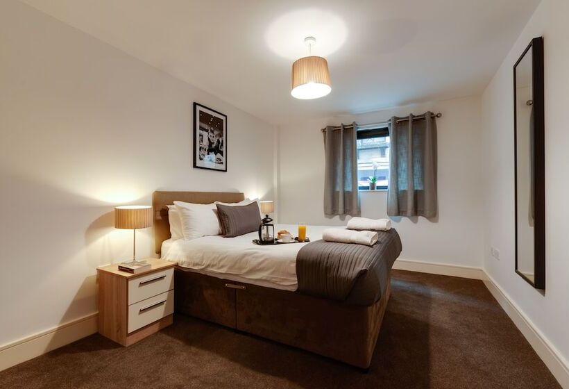 Апартаменты 1 Спальня, Base Serviced Apartments   Cumberland Apartments
