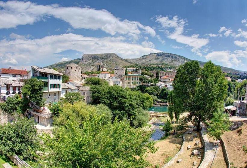 سوئیت دولوکس با چشم‌انداز رودخانه, Pansion Villa Nur