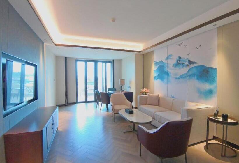 Люкс Повышенной Комфортности, Taishan Junhaiyue Phoenix