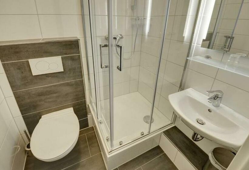 带共用浴室的标准房间, Pension Hygge Am Hafen