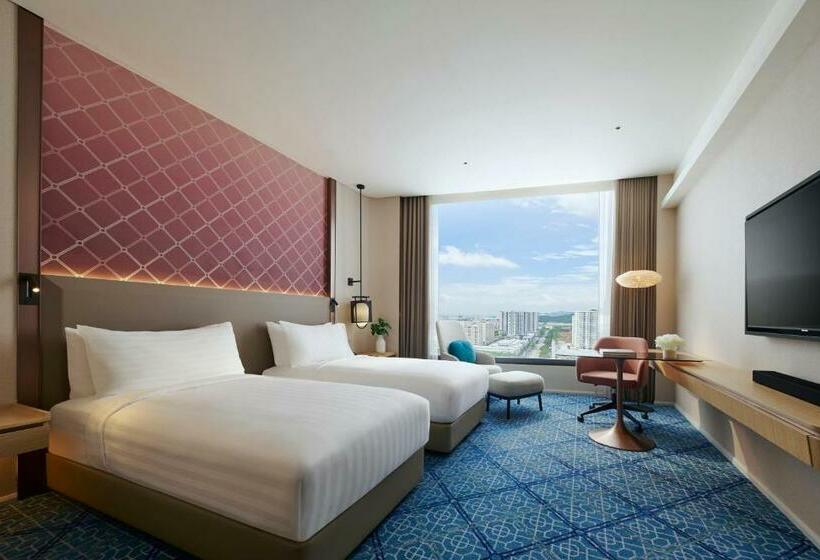 Номер Deluxe, Amari Spice Penang