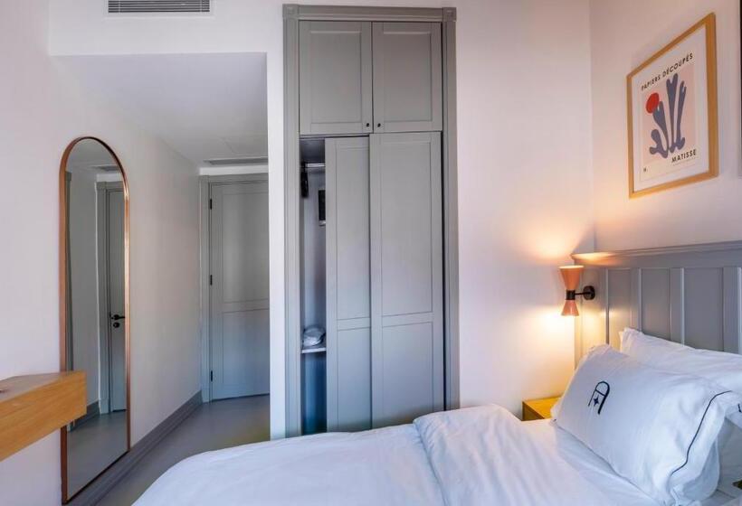 Номер Deluxe, Alle Alacati