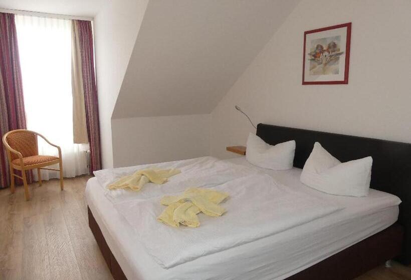 발코니가 있는 2 베드룸 아파트, Apartmenthaus Binzer Sterne