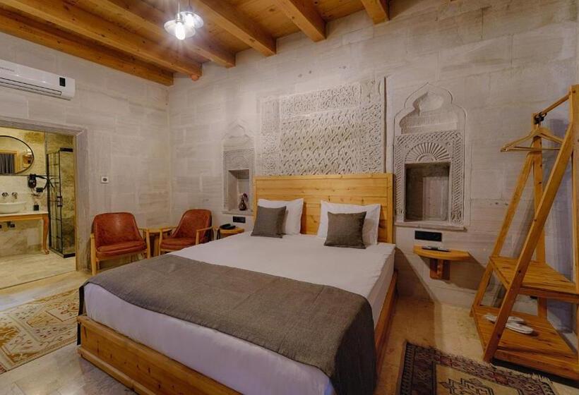 Люкс с Террасой, Concept Cave Suites