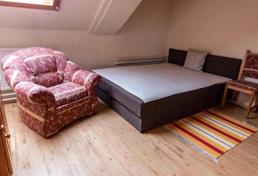 آپارتمان 1 خوابه, Il Gallo Nero   Fekete Kakas étterem és Panzió