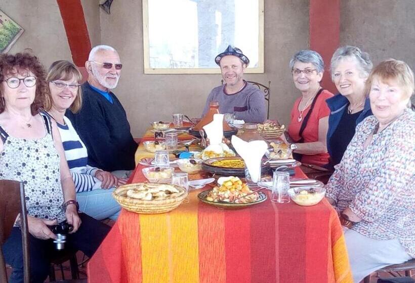 חדר סטנדרט לשלושה, Kasbah Dar Dmana