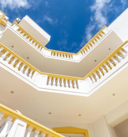 آپارتمان 1 خوابه, Irini Apartments