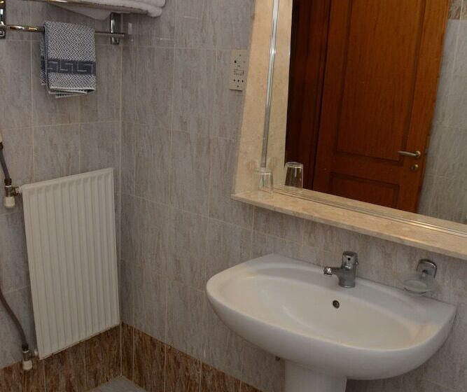 Апартаменты 2 Спальни, Niki Hotel Apartments