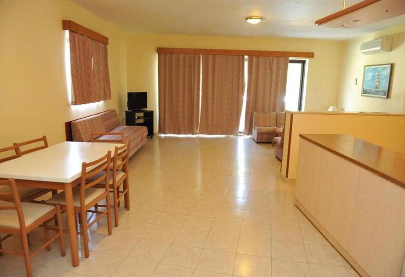 Апартаменты 2 Спальни, Niki Hotel Apartments
