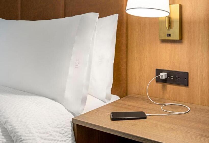Люкс, Staybridge Suites   Lexington S Medical Ctr Area, An Ihg