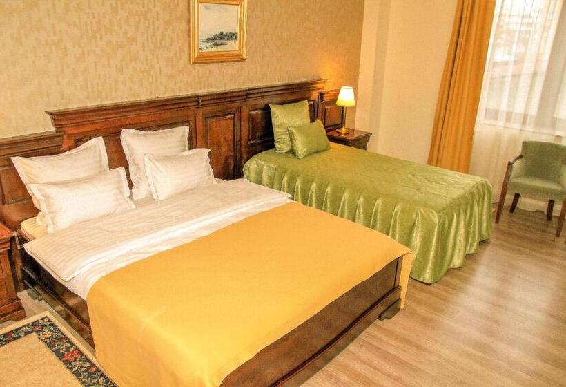 سوییت جونیور, Grand Hotel Sofianu