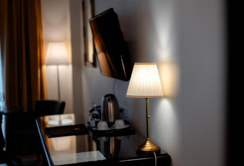 سوییت جونیور لوکس, Grand Hotel Sofianu
