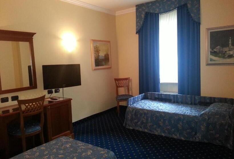 4인용 스탠다드 룸, Albergo Costantini