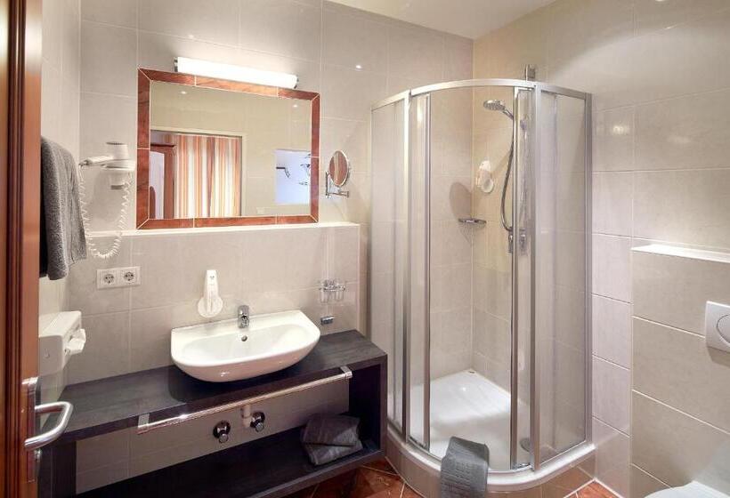 スタンダード４人部屋, Gasthof Hotel Post