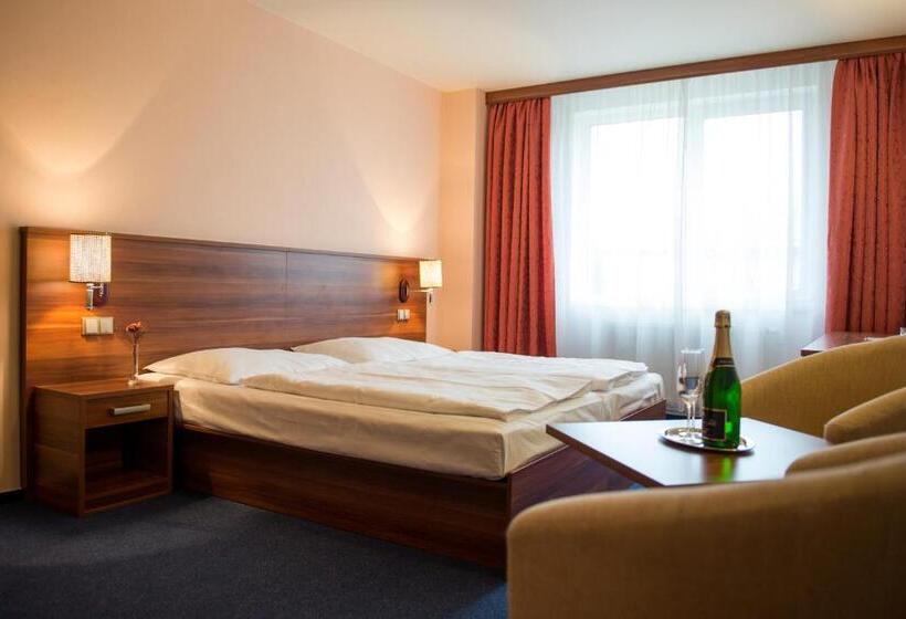 家庭间, Wellness Hotel Frymburk