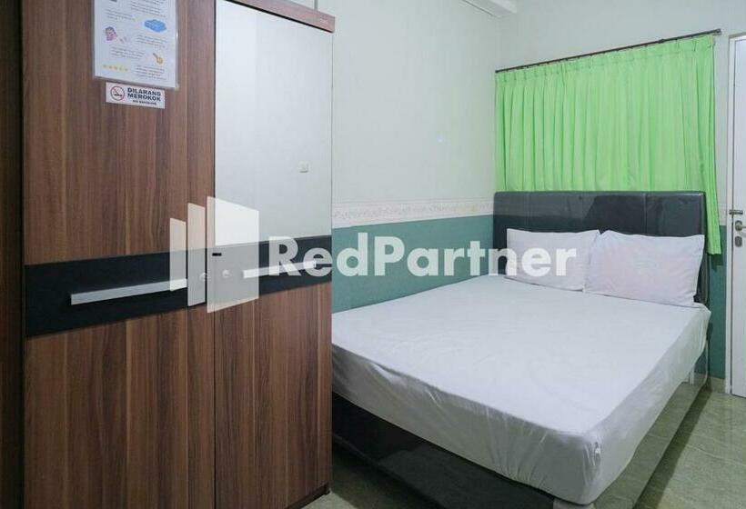 Номер Стандарт, Pondok Hijau Syariah Mitra Reddoorz At Citraland Surabaya
