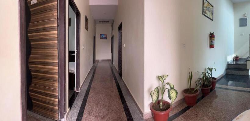 Номер Superior, Ashoka Palace