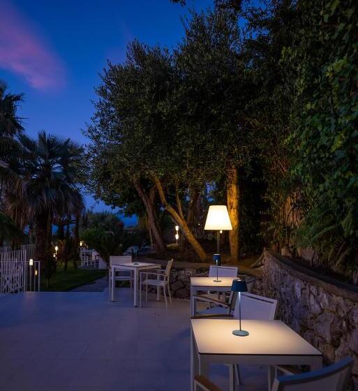 اتاق استاندارد با تخت بزرگ, Capri Blue Luxury Villa Le Tre Monelle