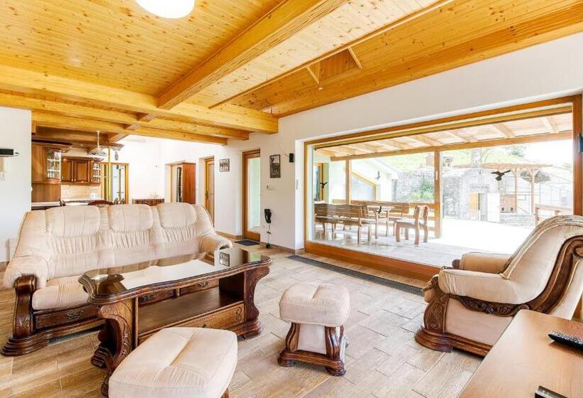 Апартаменты 1 Спальня с Террасой, Apartmány Na Farmě