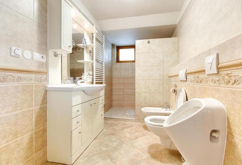 Апартаменты 1 Спальня с Террасой, Apartmány Na Farmě