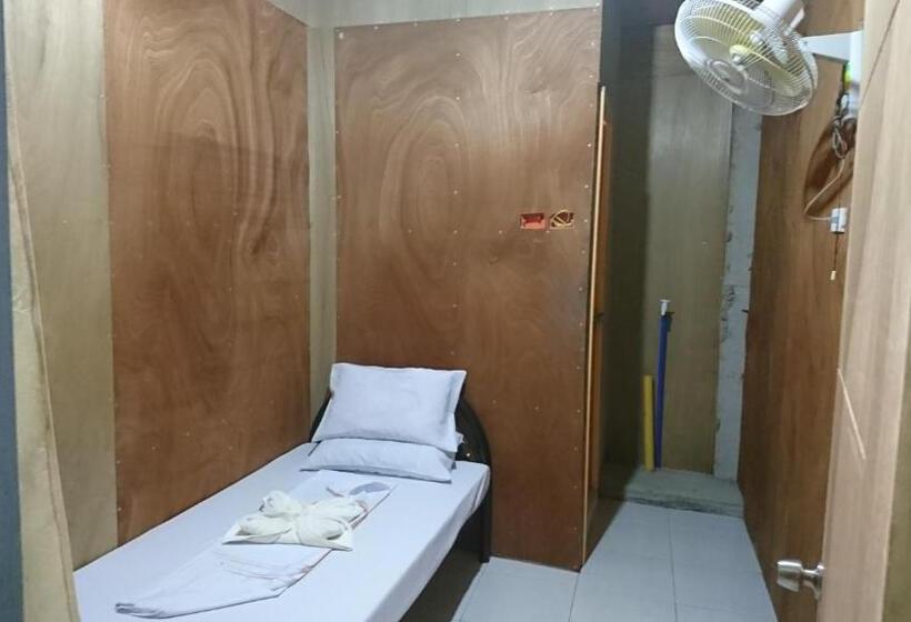 Номер Economy Индивидуальный, Prince Transient House