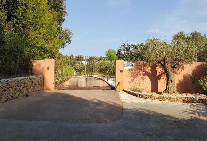 Номер Deluxe, La Maison Du Castellet