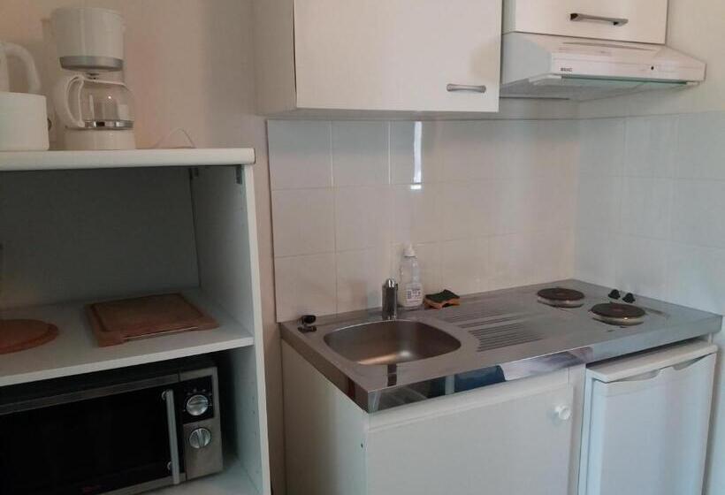 Номер Стандарт с Кухней, Acacias Hôtel Motel